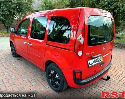 Красный Рено Кенгу, объемом двигателя 1.6 л и пробегом 180 тыс. км за 7550 $, фото 3 на Automoto.ua