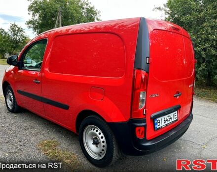 Рено Кенгу 2013 в Хороле на Automoto.ua Красный Рено Кенгу, объемом двигателя 1.5 л и пробегом 280 тыс. км за 7200 $, фото 3 на Automoto.ua