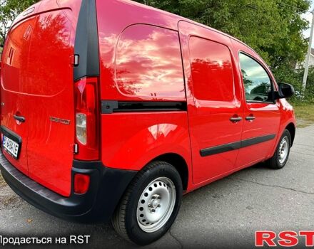 Рено Кенгу 2013 в Хороле на Automoto.ua Красный Рено Кенгу, объемом двигателя 1.5 л и пробегом 280 тыс. км за 7200 $, фото 4 на Automoto.ua