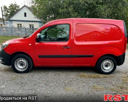 Рено Кенгу 2013 в Хороле на Automoto.ua Красный Рено Кенгу, объемом двигателя 1.5 л и пробегом 280 тыс. км за 7200 $, фото 2 на Automoto.ua