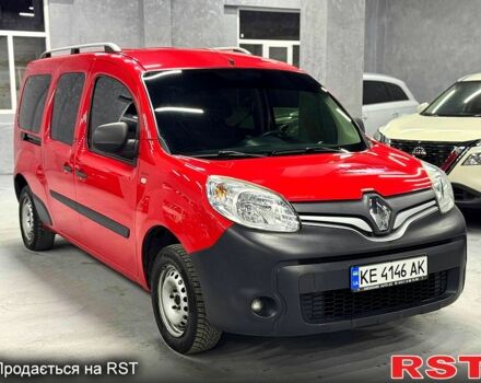 Красный Рено Кенгу, объемом двигателя 1.5 л и пробегом 179 тыс. км за 11699 $, фото 5 на Automoto.ua