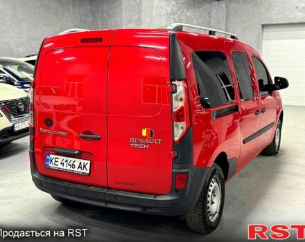 Красный Рено Кенгу, объемом двигателя 1.5 л и пробегом 179 тыс. км за 11699 $, фото 4 на Automoto.ua