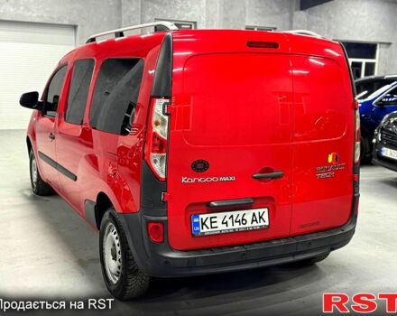 Красный Рено Кенгу, объемом двигателя 1.5 л и пробегом 179 тыс. км за 11699 $, фото 2 на Automoto.ua