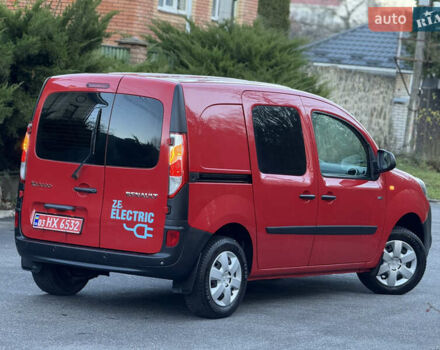 Красный Рено Кенгу, объемом двигателя 0 л и пробегом 21 тыс. км за 10299 $, фото 8 на Automoto.ua