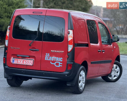 Красный Рено Кенгу, объемом двигателя 0 л и пробегом 21 тыс. км за 10299 $, фото 6 на Automoto.ua