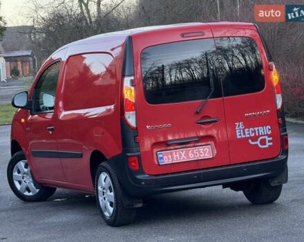 Красный Рено Кенгу, объемом двигателя 0 л и пробегом 21 тыс. км за 10299 $, фото 5 на Automoto.ua