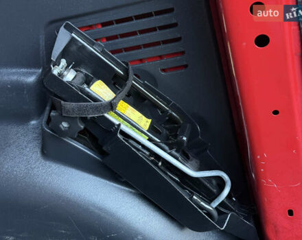 Красный Рено Кенгу, объемом двигателя 0 л и пробегом 21 тыс. км за 10299 $, фото 36 на Automoto.ua