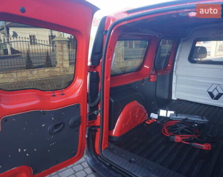 Красный Рено Кенгу, объемом двигателя 0 л и пробегом 54 тыс. км за 11555 $, фото 48 на Automoto.ua