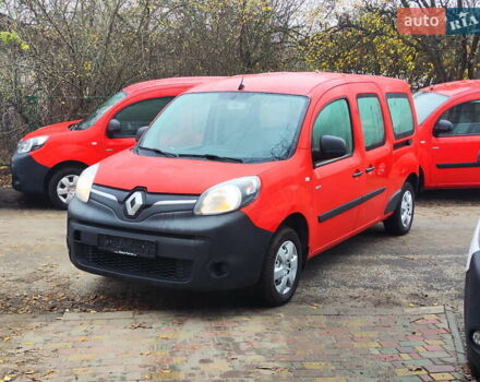 Красный Рено Кенгу, объемом двигателя 0 л и пробегом 63 тыс. км за 12399 $, фото 6 на Automoto.ua
