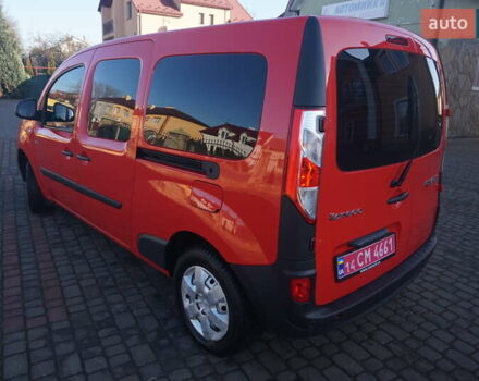 Красный Рено Кенгу, объемом двигателя 0 л и пробегом 54 тыс. км за 11555 $, фото 20 на Automoto.ua