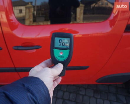 Красный Рено Кенгу, объемом двигателя 0 л и пробегом 54 тыс. км за 11555 $, фото 66 на Automoto.ua