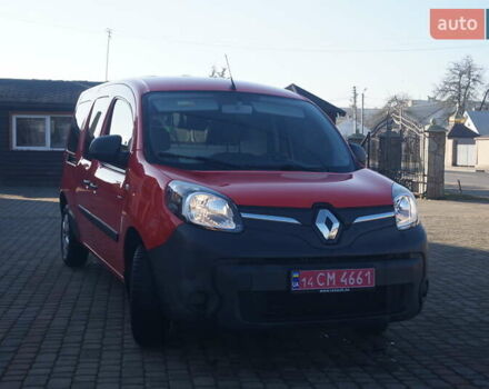 Красный Рено Кенгу, объемом двигателя 0 л и пробегом 54 тыс. км за 11555 $, фото 3 на Automoto.ua