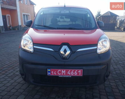 Красный Рено Кенгу, объемом двигателя 0 л и пробегом 54 тыс. км за 11555 $, фото 15 на Automoto.ua