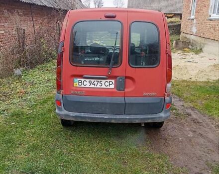 Красный Рено Кенгу, объемом двигателя 1.15 л и пробегом 255 тыс. км за 1300 $, фото 2 на Automoto.ua