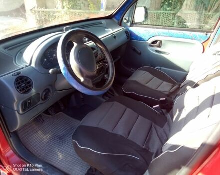 Красный Рено Кенгу, объемом двигателя 1.9 л и пробегом 350 тыс. км за 2700 $, фото 6 на Automoto.ua