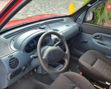 Красный Рено Кенгу, объемом двигателя 1.9 л и пробегом 300 тыс. км за 3000 $, фото 29 на Automoto.ua