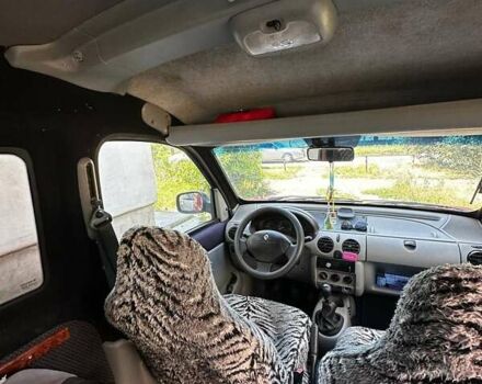 Красный Рено Кенгу, объемом двигателя 1.39 л и пробегом 277 тыс. км за 3300 $, фото 1 на Automoto.ua