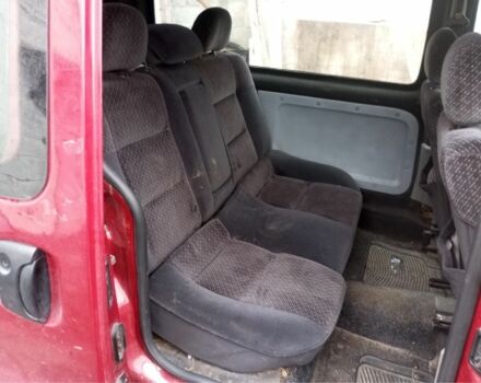 Красный Рено Кенгу, объемом двигателя 1.5 л и пробегом 250 тыс. км за 2500 $, фото 7 на Automoto.ua