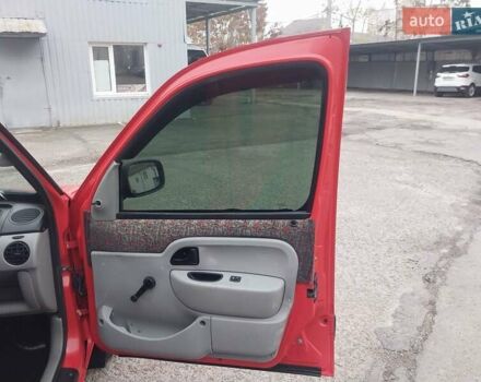 Красный Рено Кенгу, объемом двигателя 1.46 л и пробегом 230 тыс. км за 4000 $, фото 18 на Automoto.ua