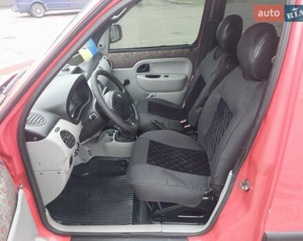 Красный Рено Кенгу, объемом двигателя 1.46 л и пробегом 230 тыс. км за 4000 $, фото 16 на Automoto.ua
