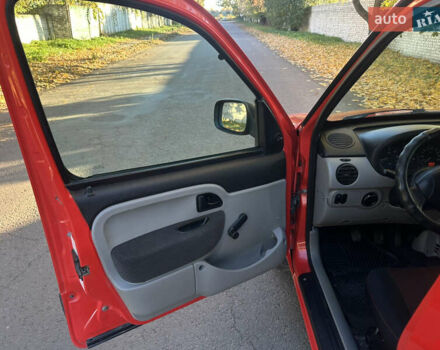 Рено Кєнгу 2005 у Радивилове на Automoto.ua Червоний Рено Кєнгу, об'ємом двигуна 1.5 л та пробігом 189 тис. км за 4200 $, фото 7 на Automoto.ua