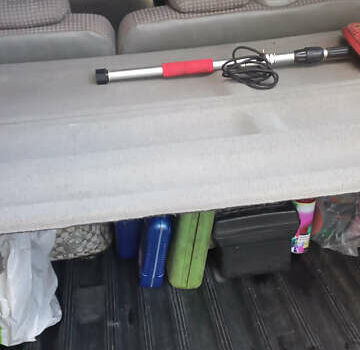 Красный Рено Кенгу, объемом двигателя 1.5 л и пробегом 225 тыс. км за 4500 $, фото 7 на Automoto.ua