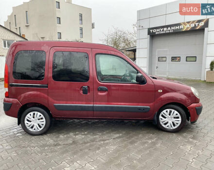 Красный Рено Кенгу, объемом двигателя 1.4 л и пробегом 265 тыс. км за 3500 $, фото 3 на Automoto.ua