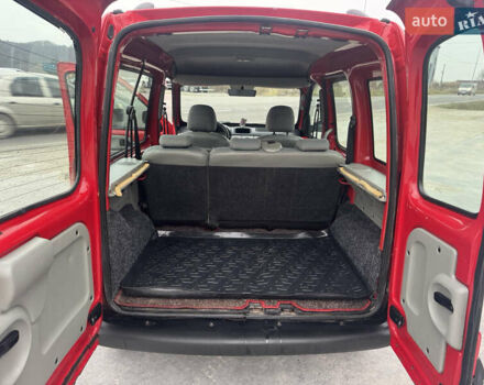 Красный Рено Кенгу, объемом двигателя 1.46 л и пробегом 275 тыс. км за 3750 $, фото 15 на Automoto.ua