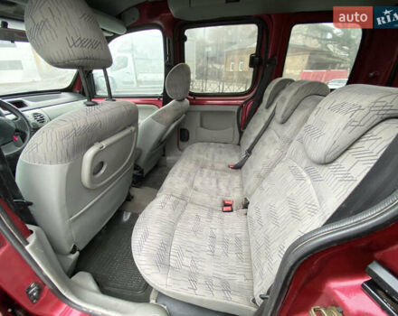 Красный Рено Кенгу, объемом двигателя 1.4 л и пробегом 265 тыс. км за 3500 $, фото 8 на Automoto.ua