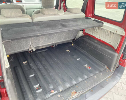 Красный Рено Кенгу, объемом двигателя 1.4 л и пробегом 265 тыс. км за 3500 $, фото 10 на Automoto.ua