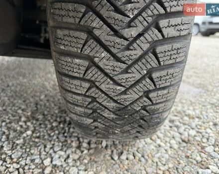 Красный Рено Кенгу, объемом двигателя 1.6 л и пробегом 171 тыс. км за 5900 $, фото 4 на Automoto.ua