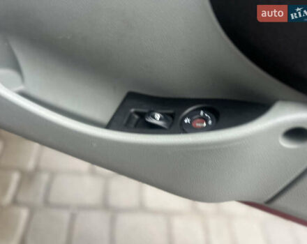 Красный Рено Кенгу, объемом двигателя 1.4 л и пробегом 155 тыс. км за 3350 $, фото 39 на Automoto.ua