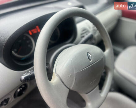 Красный Рено Кенгу, объемом двигателя 1.4 л и пробегом 155 тыс. км за 3350 $, фото 29 на Automoto.ua