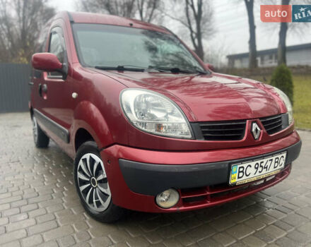 Красный Рено Кенгу, объемом двигателя 1.4 л и пробегом 155 тыс. км за 3350 $, фото 2 на Automoto.ua