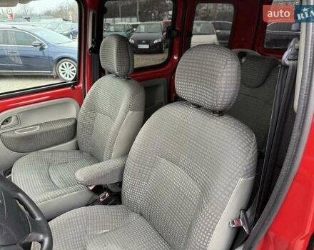 Красный Рено Кенгу, объемом двигателя 1.6 л и пробегом 171 тыс. км за 5900 $, фото 7 на Automoto.ua