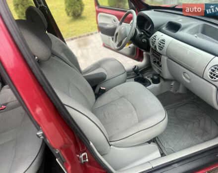 Красный Рено Кенгу, объемом двигателя 1.4 л и пробегом 155 тыс. км за 3350 $, фото 37 на Automoto.ua