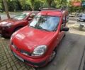 Красный Рено Кенгу, объемом двигателя 1.1 л и пробегом 327 тыс. км за 4750 $, фото 2 на Automoto.ua