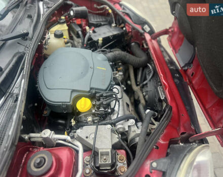 Красный Рено Кенгу, объемом двигателя 1.4 л и пробегом 155 тыс. км за 3350 $, фото 43 на Automoto.ua