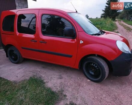 Рено Кенгу 2008 в Нововолынск на Automoto.ua Красный Рено Кенгу, объемом двигателя 1.46 л и пробегом 202 тыс. км за 7200 $, фото 3 на Automoto.ua