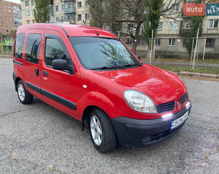 Рено Кенгу 2008 в Полтаве на Automoto.ua Красный Рено Кенгу, объемом двигателя 1.4 л и пробегом 180 тыс. км за 4500 $, фото 6 на Automoto.ua