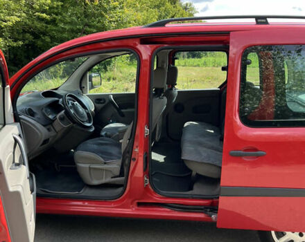 Червоний Рено Кєнгу, об'ємом двигуна 1.6 л та пробігом 239 тис. км за 6700 $, фото 8 на Automoto.ua