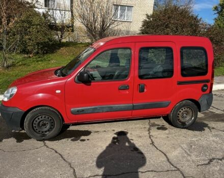 Рено Кєнгу 2008 у Изюме на Automoto.ua Червоний Рено Кєнгу, об'ємом двигуна 0 л та пробігом 240 тис. км за 2613 $, фото 1 на Automoto.ua