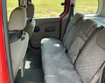 Червоний Рено Кєнгу, об'ємом двигуна 1.6 л та пробігом 239 тис. км за 6700 $, фото 10 на Automoto.ua