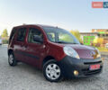Красный Рено Кенгу, объемом двигателя 1.6 л и пробегом 205 тыс. км за 7200 $, фото 2 на Automoto.ua