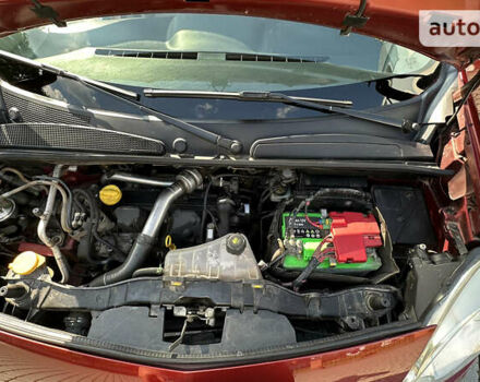 Красный Рено Кенгу, объемом двигателя 1.5 л и пробегом 145 тыс. км за 6800 $, фото 25 на Automoto.ua