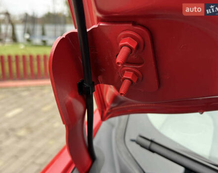 Красный Рено Кенгу, объемом двигателя 1.6 л и пробегом 219 тыс. км за 7350 $, фото 74 на Automoto.ua