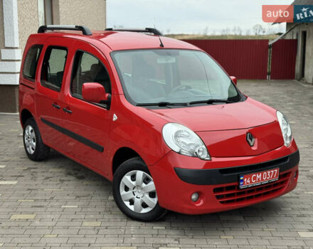 Красный Рено Кенгу, объемом двигателя 1.6 л и пробегом 219 тыс. км за 7350 $, фото 16 на Automoto.ua