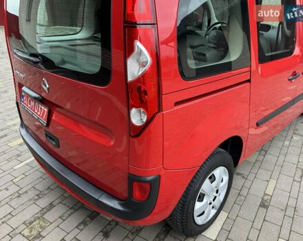 Красный Рено Кенгу, объемом двигателя 1.6 л и пробегом 219 тыс. км за 7350 $, фото 26 на Automoto.ua