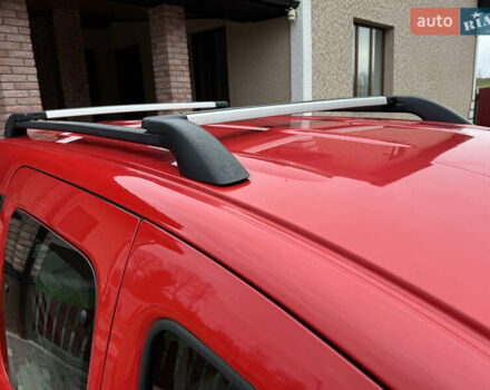 Красный Рено Кенгу, объемом двигателя 1.6 л и пробегом 219 тыс. км за 7350 $, фото 41 на Automoto.ua