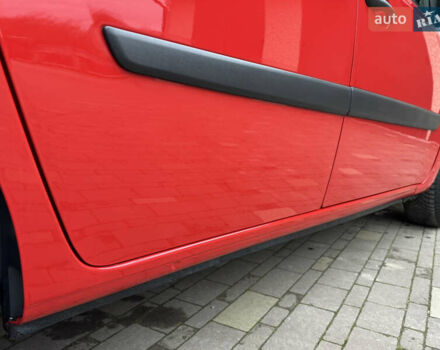 Красный Рено Кенгу, объемом двигателя 1.6 л и пробегом 219 тыс. км за 7350 $, фото 37 на Automoto.ua